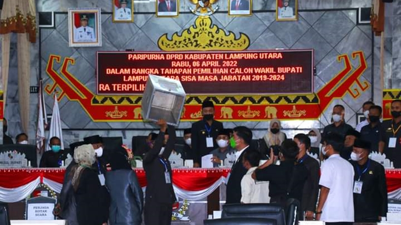 Anak Mantan Bupati Jadi Wakil Bupati Lampung Utara