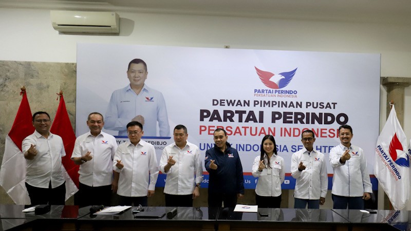 HT Tunjuk Boyke Novrizon sebagai Wakil Ketua Umum Partai Perindo - Bagian 3