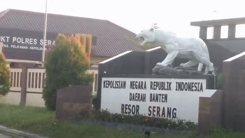 title Viral Video 2 Anak Ditelantarkan di Kawasan Industri Cikande, Ini Kata Polres Serang Viral Video 2 Anak Ditelantarkan di Kawasan Industri Cikande, Ini Kata Polres Serang