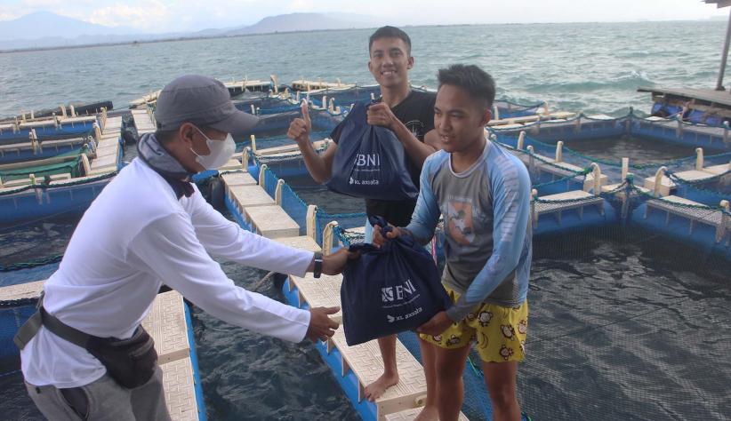 Sahur on The Boat 2022, Jurnalis Sebar Paket Kebutuhan Ramadan untuk Warga Pesisir - Bagian 4