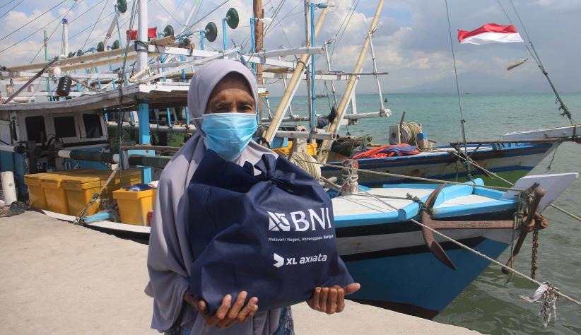 Sahur on The Boat 2022, Jurnalis Sebar Paket Kebutuhan Ramadan untuk Warga Pesisir - Bagian 6