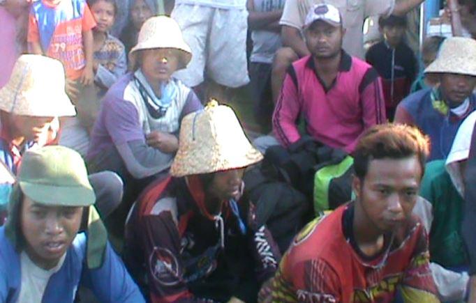 Mencekam, Kapal Nelayan asal Rembang Dibakar di Tanah Laut, 17 ABK Selamat