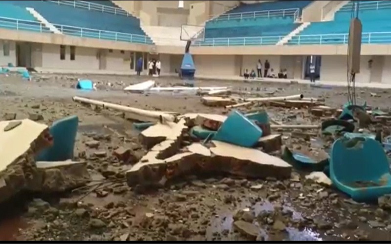 GOR Biduk Kajang OKI Ambruk Diterjang Angin Kencang 