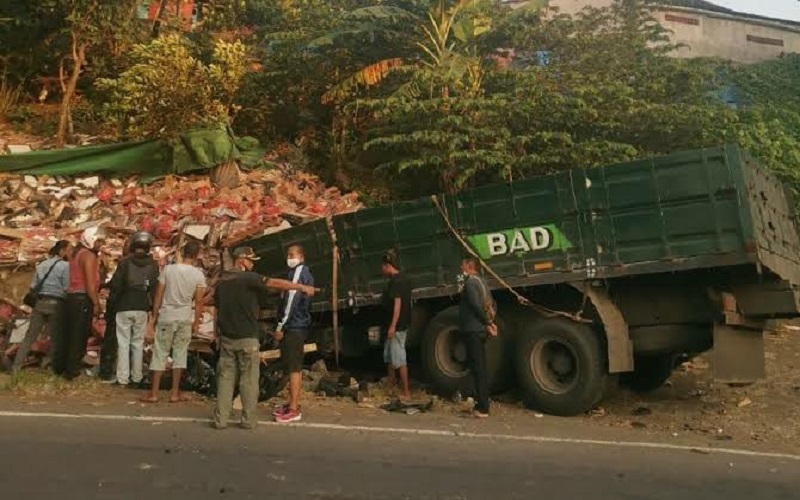 Kecelakan Maut Truk Rem Blong Seruduk Pemotor di Bali, 2 Tewas