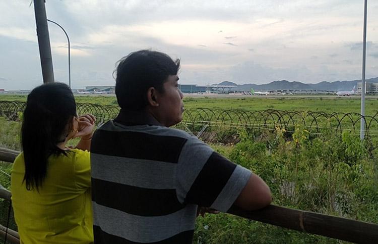 Ngabuburit di Pantai Glagah, Saksikan Pesawat Landing dan Take Off di Bandara YIA