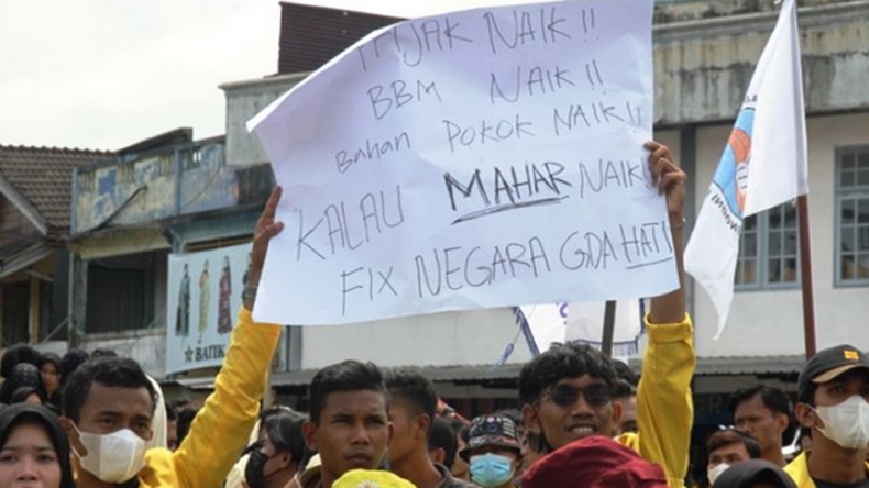 Ratusan Mahasiswa di Aceh Barat Unjuk Rasa Tolak Kenaikan BBM dan Elpiji