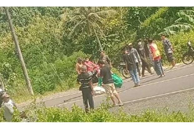   Belok Mendadak saat Hendak Berobat ke Puskesmas, Sarjiyono Tewas Diseruduk Avanza
