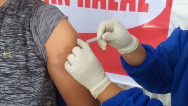 Vaksinasi Covid-19 Dosis Pertama Anak-anak di Sulut Capai 73,98 Persen