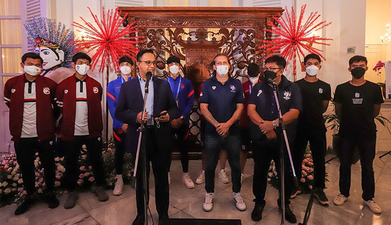 Momen Anies Baswedan Sambut Tim IYC 2021 di Balai Kota - Bagian 5