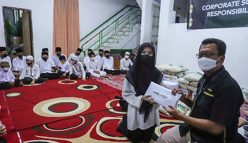 MNC Peduli-MNC Bank Bagikan Sembako dan Buka Puasa bersama Anak Yatim - Bagian 2