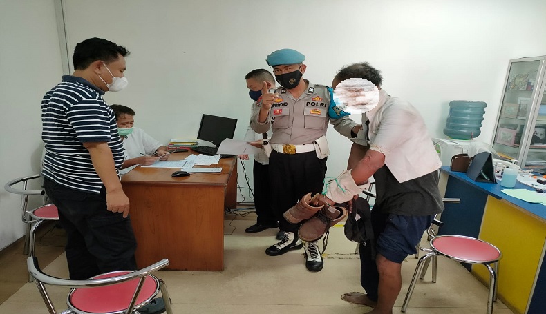 Disangka Pencuri, ODGJ Dorong Motor Trail di Sukabumi Nyaris Dihajar Warga