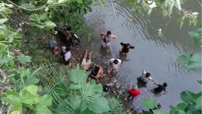 Rem Motor Blong, Suami Istri di Gianyar Bali Terjun ke Sungai