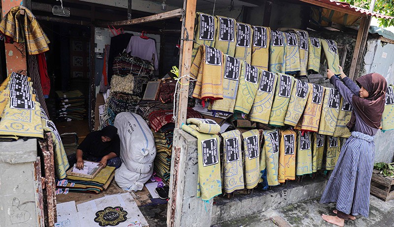 Jasa Sablon Sajadah Naik 50 Persen saat Bulan Ramadan - Bagian 1