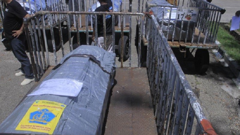 Jenazah Korban Kecelakaan Maut di Pegunungan Arfak Tiba di Kupang, Tangis Keluarga Pecah