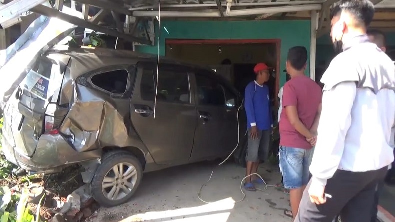 5 Kendaraan Tabrakan Beruntun di Cidahu Kuningan, Empat Orang Luka Parah