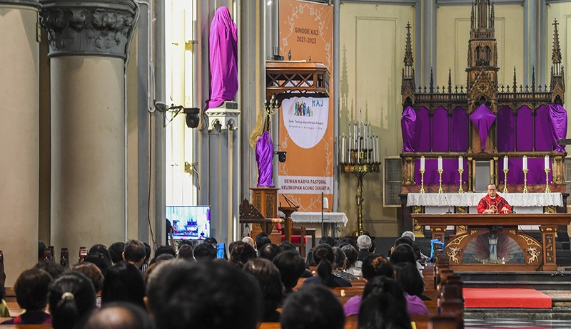 Perayaan Paskah 2022, Ibadah Jumat Agung di Gereja Katedral Berlangsung Khidmat - Bagian 3