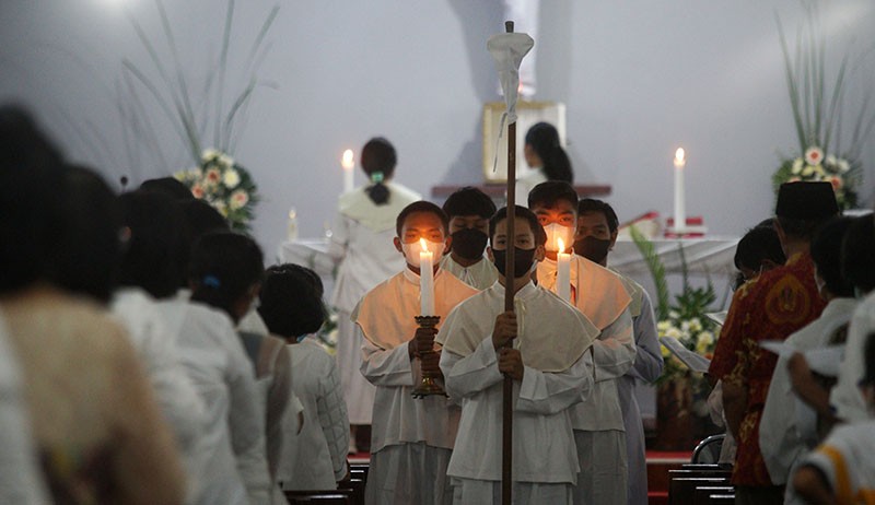 Suasana Ibadah Misa Kamis Putih di Gereja Santo Thomas Seyegan Sleman - Bagian 2