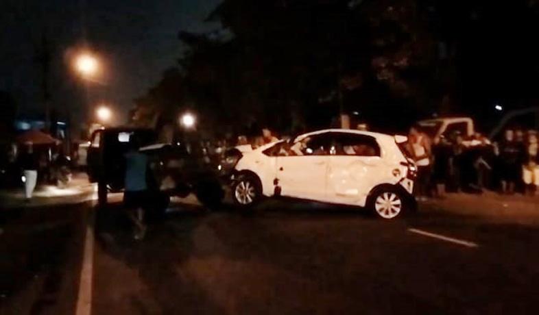  Mobil Terjun ke Sungai Sonto di Jagalan Solo, Sopir Tewas Penumpang Kritis