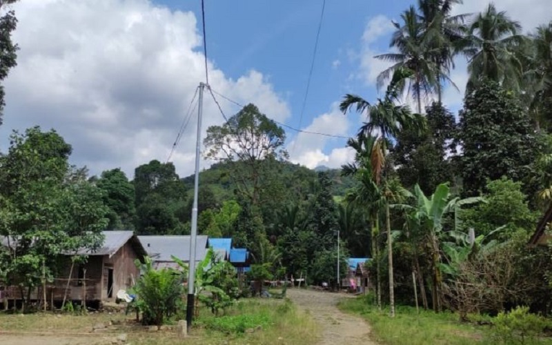 title Kisah Desa di Pegunungan Meratus Belum Nikmati Listrik, Warga: Penghasilan Tak Menentu Kisah Desa di Pegunungan Meratus Belum Nikmati Listrik, Warga: Penghasilan Tak Menentu