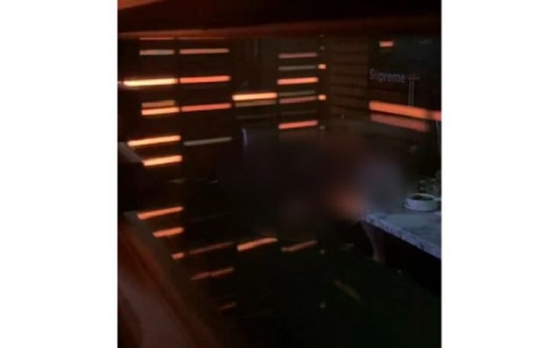 Asyik Berhubungan Seks di Tempat Karaoke, Pasangan Ini Tak Sadar Direkam Orang