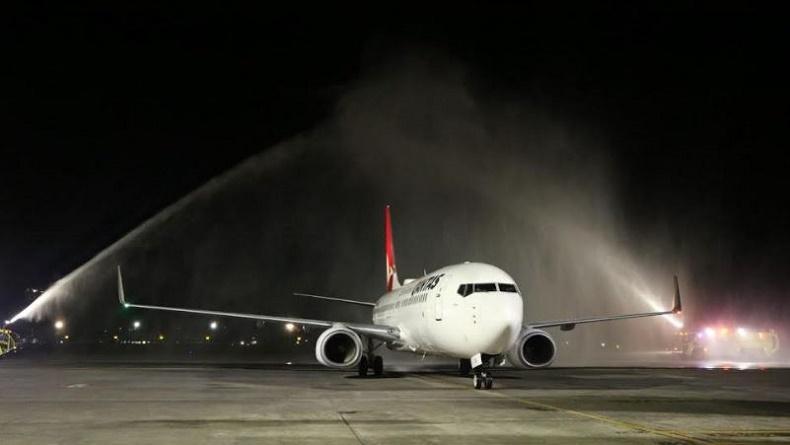 Qantas Airlines Mendarat Perdana di Bali sejak Pandemi, Bawa 173 Turis Australia