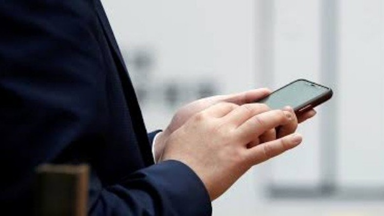 Smartphone Penumpang Meledak di Pesawat saat Mengudara, Awas Hati-Hati!