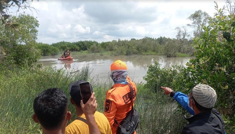 title Warga Belitung Timur Tenggelam di Kolong Tambang Diduga Diterkam Buaya Warga Belitung Timur Tenggelam di Kolong Tambang Diduga Diterkam Buaya