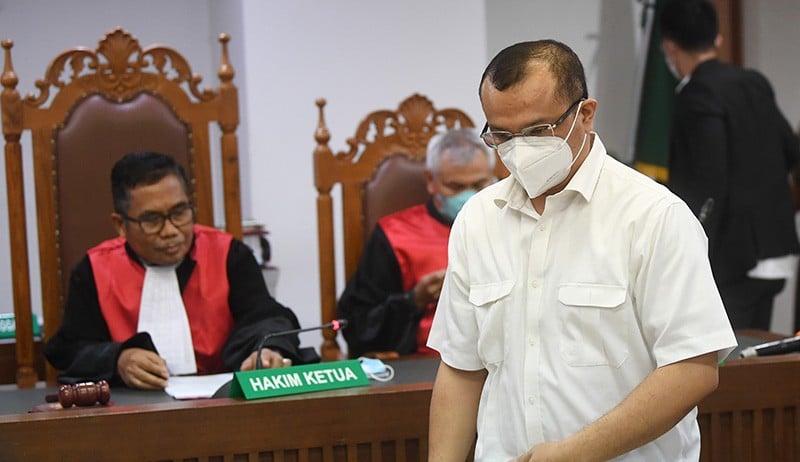 Ekspresi Ferdinand Hutahaean Divonis 5 Bulan Penjara Kasus Penistaan Agama - Bagian 2