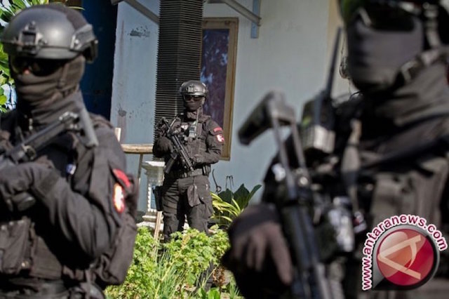 Densus 88 Tangkap Terduga Teroris dan Geledah Rumah di Cisaranten Bandung, Ini Kata Ketua RW
