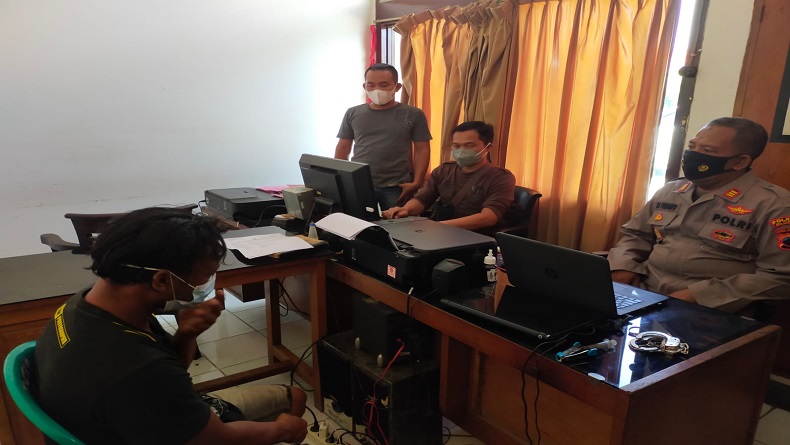 title Gasak Motor di Teras Rumah, Pria Asal Blora Ditangkap Polisi Gasak Motor di Teras Rumah, Pria Asal Blora Ditangkap Polisi