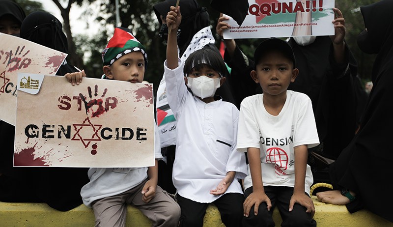 Aksi Damai di Kedubes AS Kutuk Tindakan Kekerasan Israel terhadap Rakyat Palestina - Bagian 4