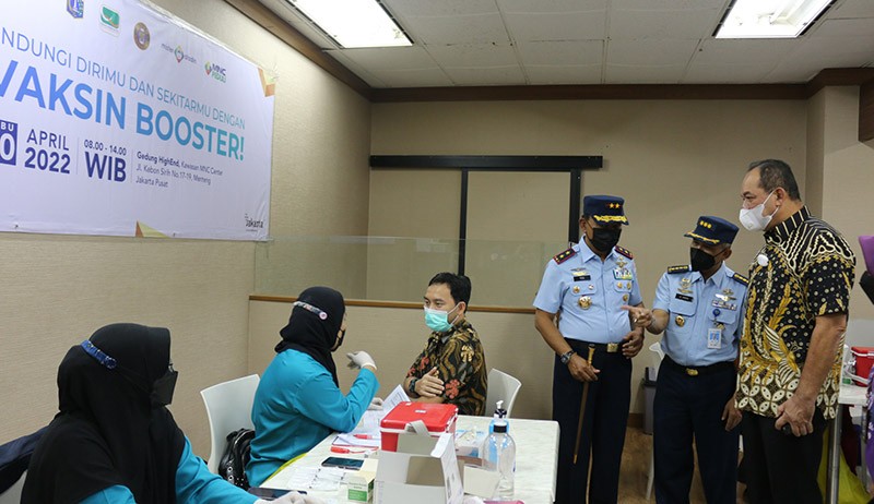 Pangkoopsau I Tinjau Vaknisasi Booster Kerja Sama TNI AU dan MNC Peduli - Bagian 2