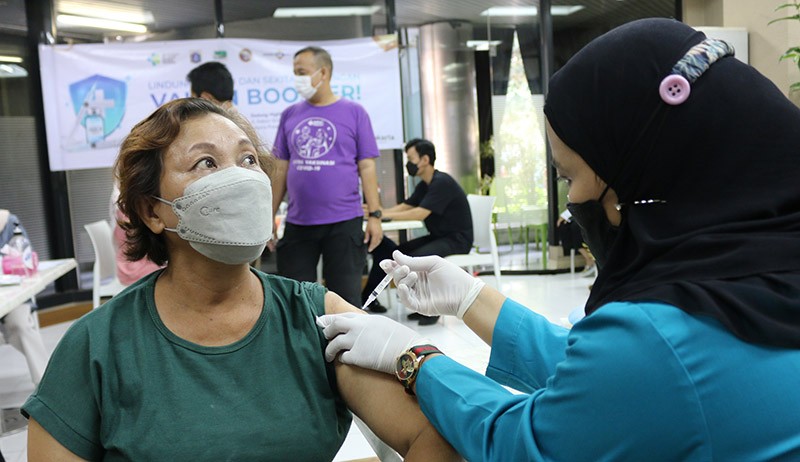 Pangkoopsau I Tinjau Vaknisasi Booster Kerja Sama TNI AU dan MNC Peduli - Bagian 5