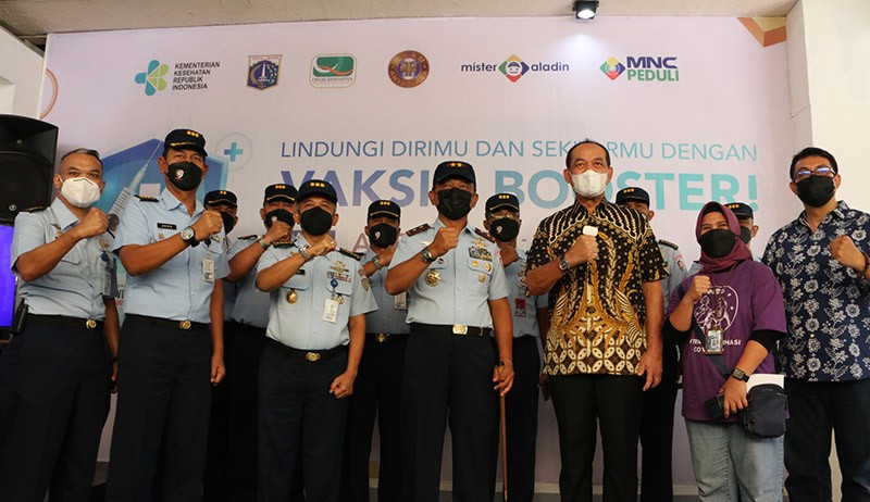 Pangkoopsau I Tinjau Vaknisasi Booster Kerja Sama TNI AU dan MNC Peduli - Bagian 4