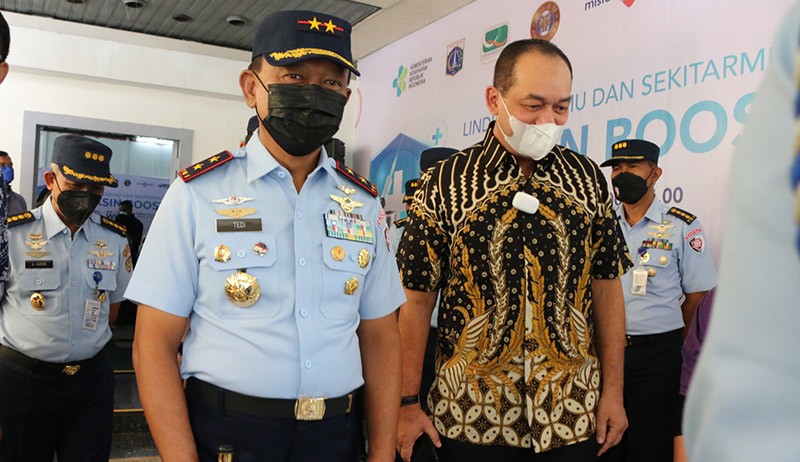 Pangkoopsau I Tinjau Vaknisasi Booster Kerja Sama TNI AU dan MNC Peduli - Bagian 3