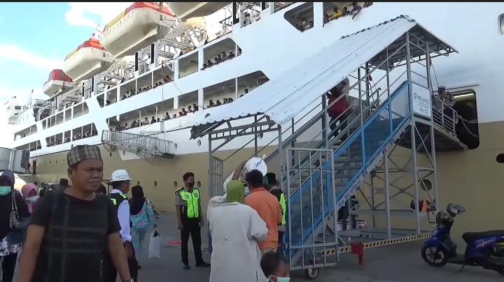 title Minggu Ketiga Ramadan, Aktivitas Pemudik di Pelabuhan Makassar Belum Meningkat Signifikan Minggu Ketiga Ramadan, Aktivitas Pemudik di Pelabuhan Makassar Belum Meningkat Signifikan