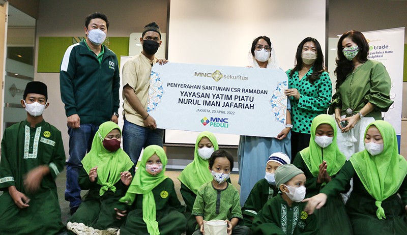 CSR Ramadan, MNC Sekuritas Buka Bersama Anak Yatim Piatu - Bagian 1