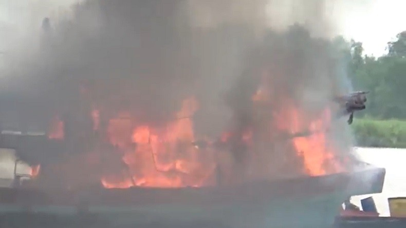 Kapal Terbakar Hebat di Asahan, Api Berasal dari Percikan Las Menyambar Bahan Bakar