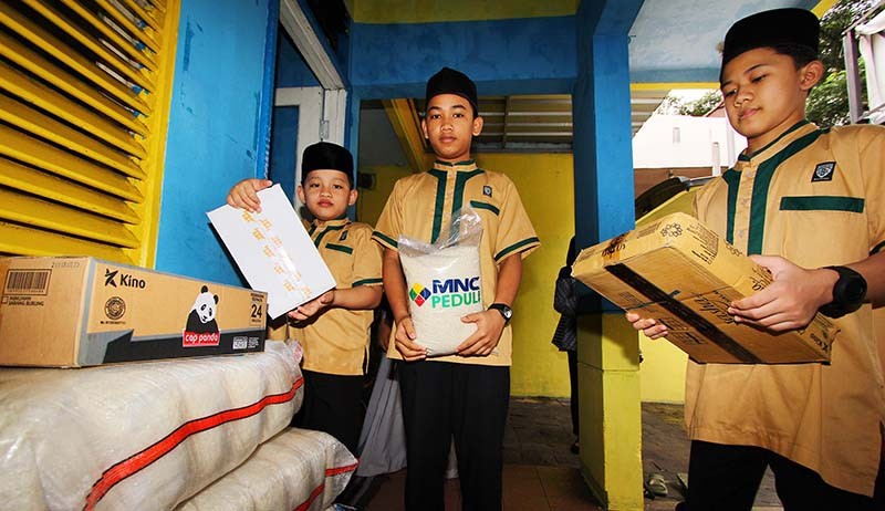 MNC Peduli Salurkan Bantuan Beras ke Asrama Sahabat Yatim Tangerang Selatan - Bagian 4