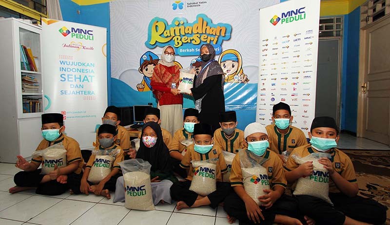 MNC Peduli Salurkan Bantuan Beras ke Asrama Sahabat Yatim Tangerang Selatan - Bagian 1