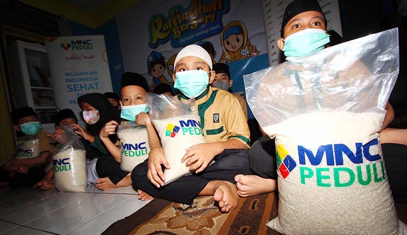 MNC Peduli Salurkan Bantuan Beras ke Asrama Sahabat Yatim Tangerang Selatan - Bagian 2