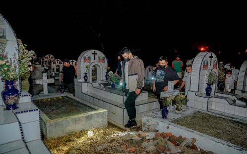 Makam di TPU Simalingkar Rusak Diterjang Arus Sungai, Bobby Nasution Langsung Tinjau