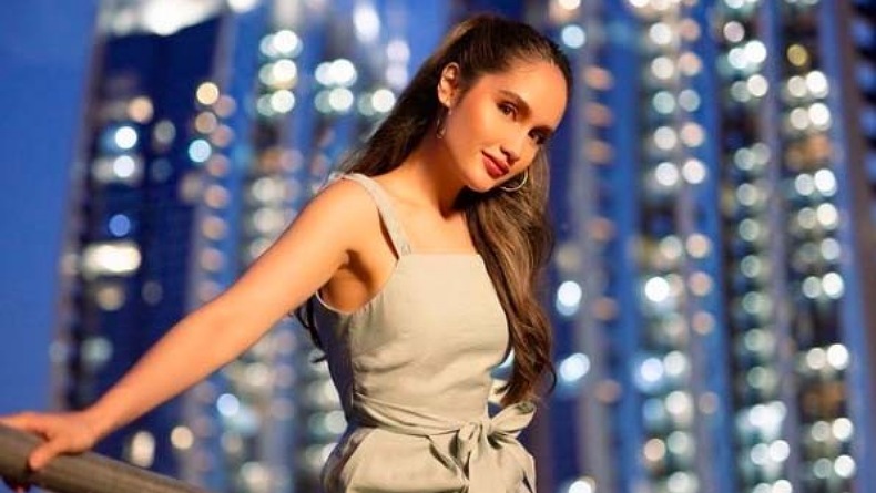 Cinta Laura Ajak Perempuan Indonesia Jadi Hebat dan Pantang Menyerah