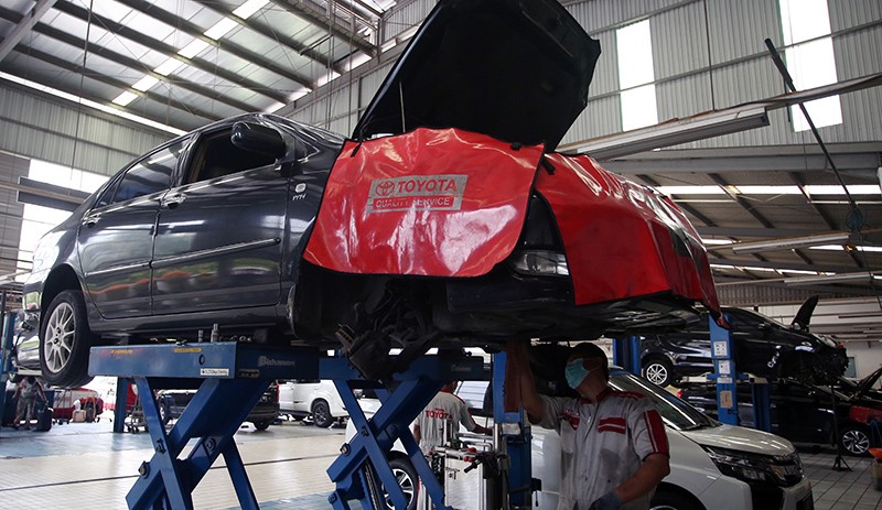 Jelang Mudik Lebaran 2022, Bengkel Ini Layani Perawatan hingga 50 Mobil per Hari - Bagian 2