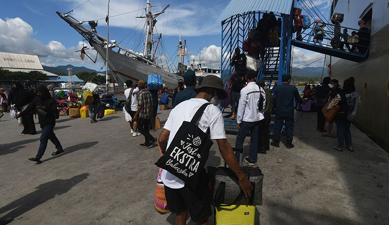 Pelabuhan Pantoloan Palu Mulai Ramai Kedatangan Pemudik - Bagian 2