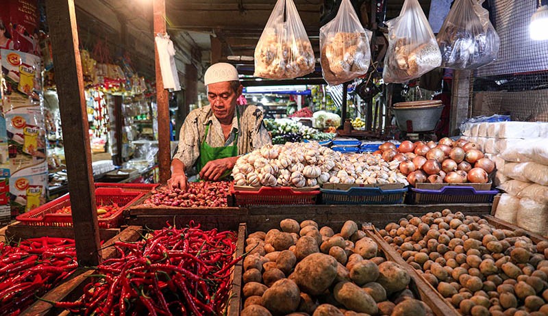 Harga Cabai hingga Telur Ayam Ras di Pasar Jakarta Naik pada Hari Kedua Ramadhan