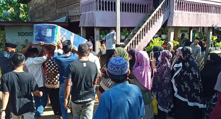 Dimakamkan di Wajo, Bocah Korban Kebakaran di Samarinda sempat Ditemukan Selamat dalam Pelukan Ibunya