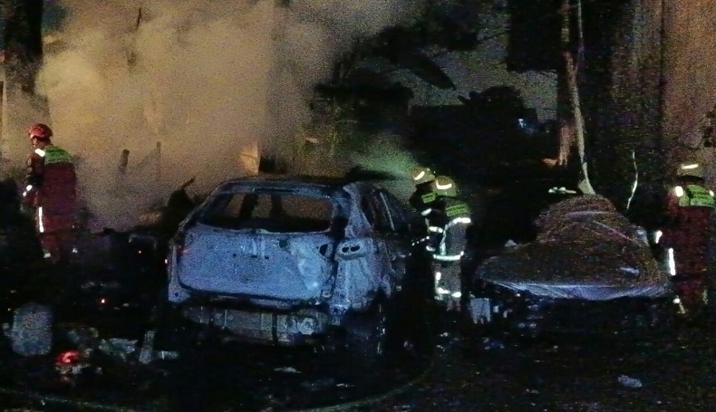 Pelataran Parkir PT Jasindo di Cimahi Terbakar, 7 Mobil Jadi Korban