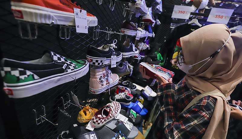 Berburu Sneakers Idaman di USS Yard Sale - Bagian 4