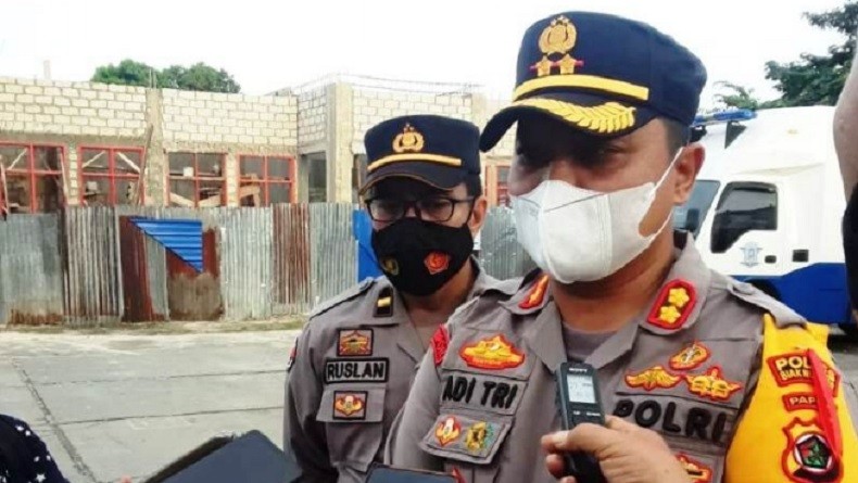 title Pos Pengamanan Lebaran di Biak, Pelabuhan, Bandara Frans Kaisiepo dan Jalan Imam Bonjol Pos Pengamanan Lebaran di Biak, Pelabuhan, Bandara Frans Kaisiepo dan Jalan Imam Bonjol